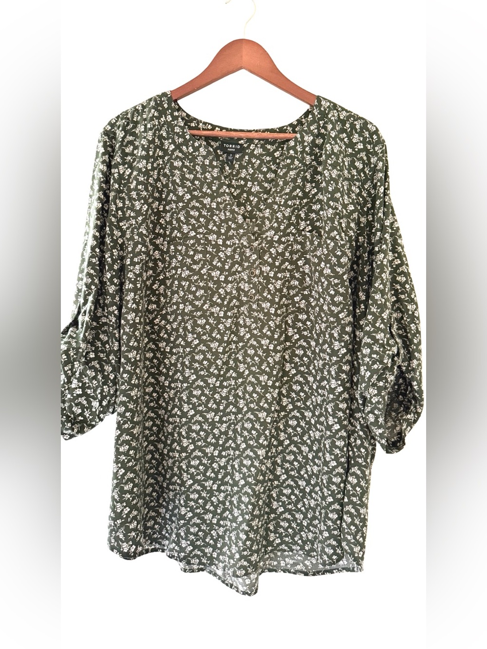 Torrid, Olive Green Floral Harper Blouse, Size 3
